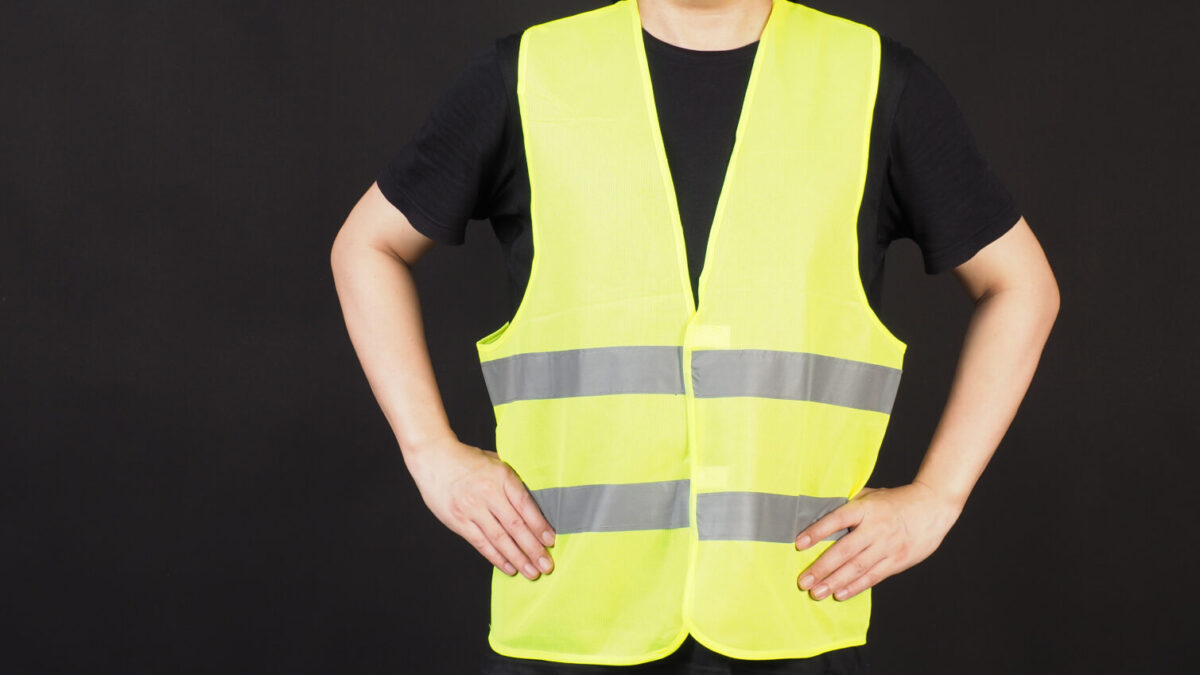High Visibility Apparel Know the Laws of Your Province OHS Insider